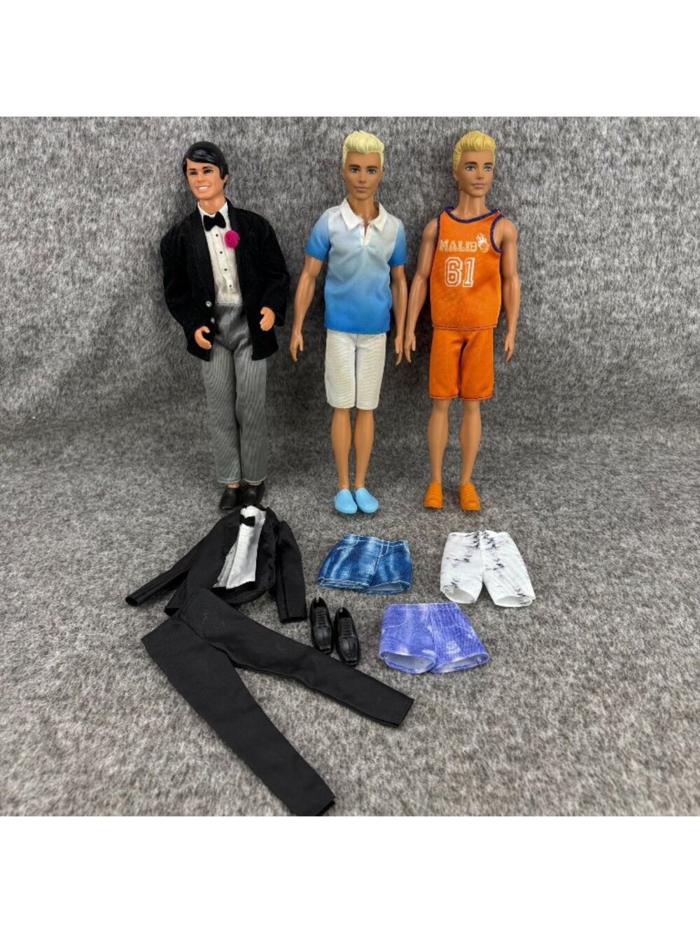 ✅Lot of 3 KEN Dolls With Tuxedo Outfit & Shorts Vintage & Modern Barbie Mattel